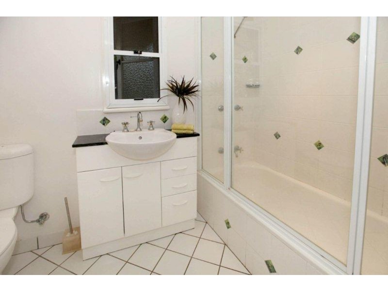 17 Mango Avenue, Mundingburra QLD 4812