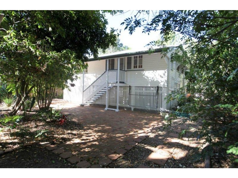 17 Mango Avenue, Mundingburra QLD 4812