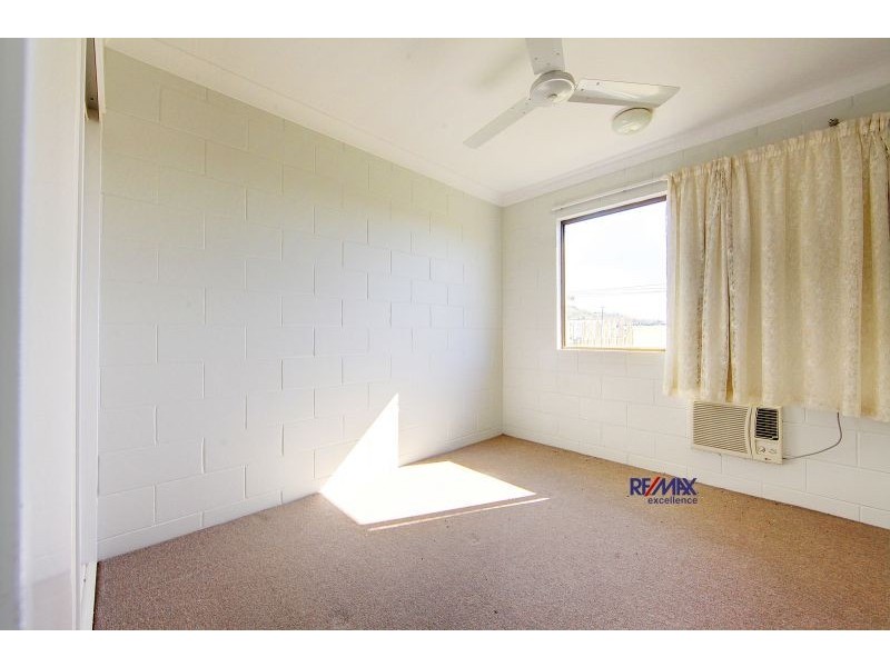 2/40 Ford St, Hermit Park QLD 4812