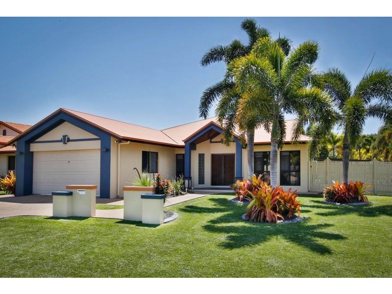 8 Trembath Cr, Kirwan QLD 4817