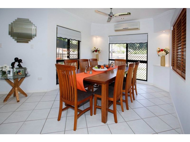 8 Trembath Cr, Kirwan QLD 4817