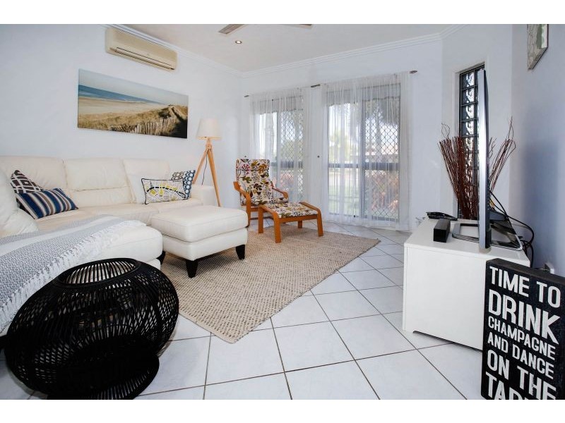 8 Trembath Cr, Kirwan QLD 4817
