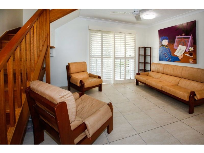 6/7 Alroy Street, Pimlico QLD 4812