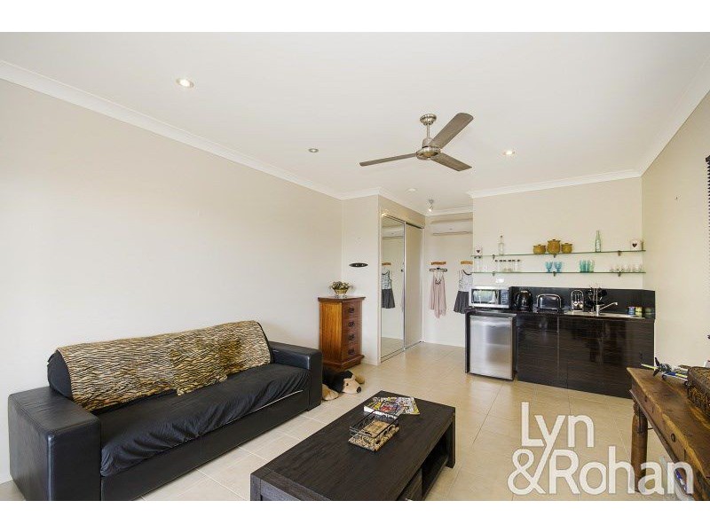 7 Cromwell Court, Mount Louisa QLD 4814