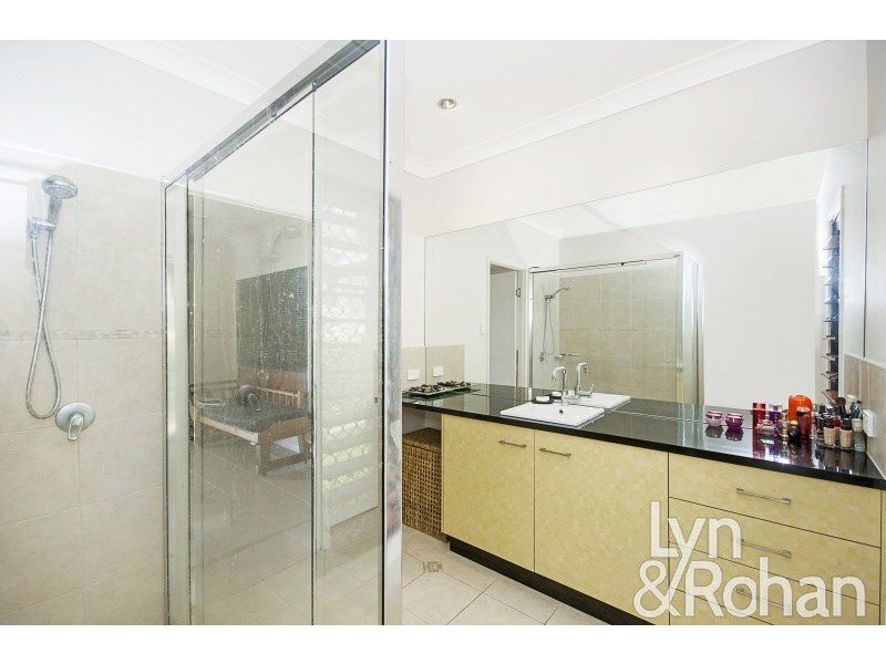 7 Cromwell Court, Mount Louisa QLD 4814