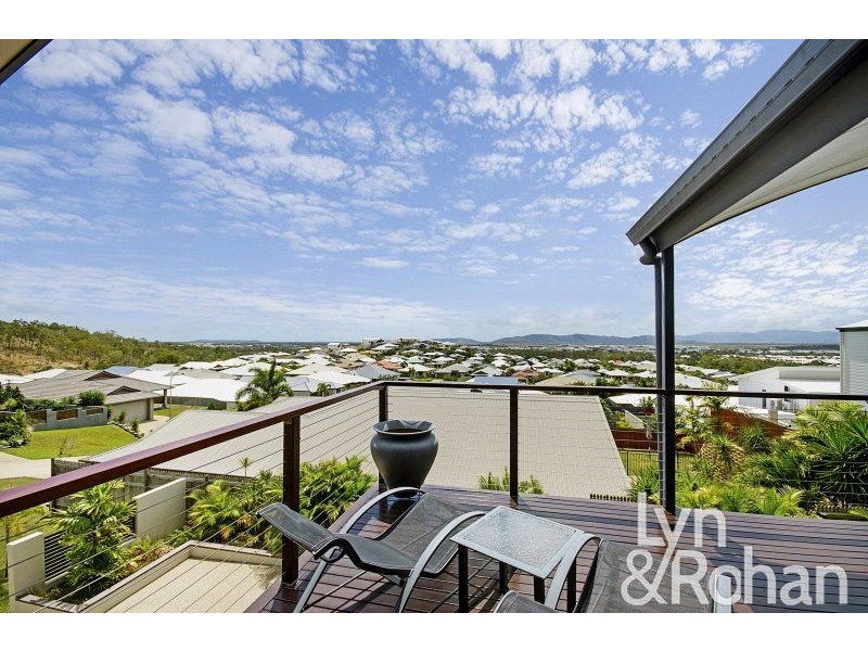 7 Cromwell Court, Mount Louisa QLD 4814