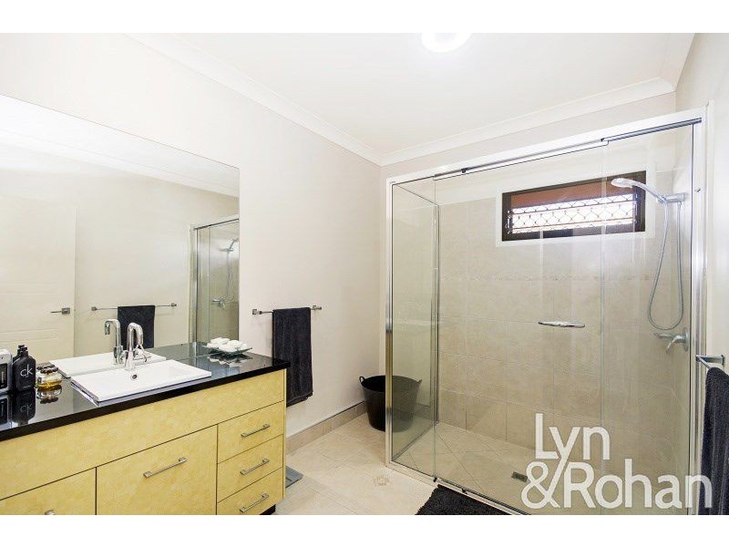 7 Cromwell Court, Mount Louisa QLD 4814