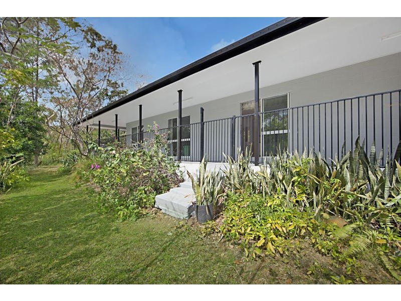 30 Mt Elliot Drive, Alligator Creek QLD 4816