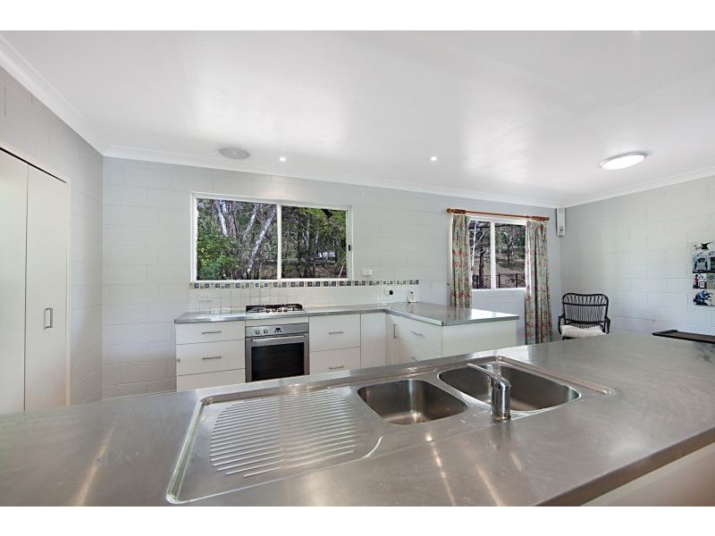 30 Mt Elliot Drive, Alligator Creek QLD 4816