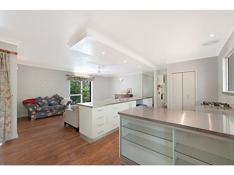 30 Mt Elliot Drive, Alligator Creek QLD 4816