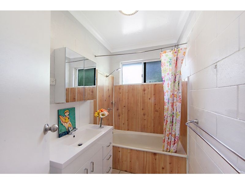 30 Mt Elliot Drive, Alligator Creek QLD 4816