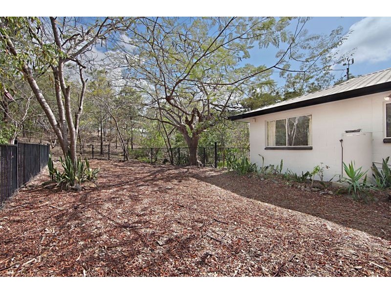 30 Mt Elliot Drive, Alligator Creek QLD 4816