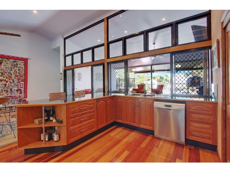 34 Waterview Drive, Bushland Beach QLD 4818