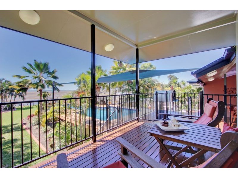 34 Waterview Drive, Bushland Beach QLD 4818