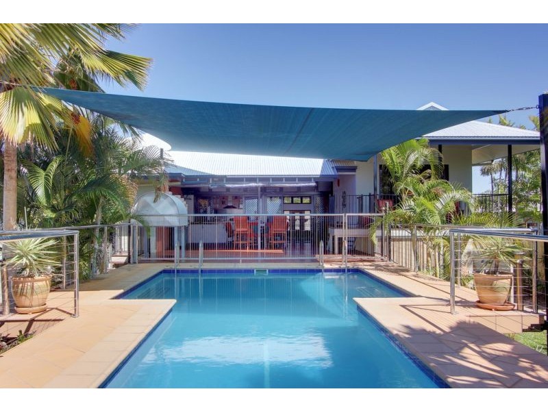 34 Waterview Drive, Bushland Beach QLD 4818