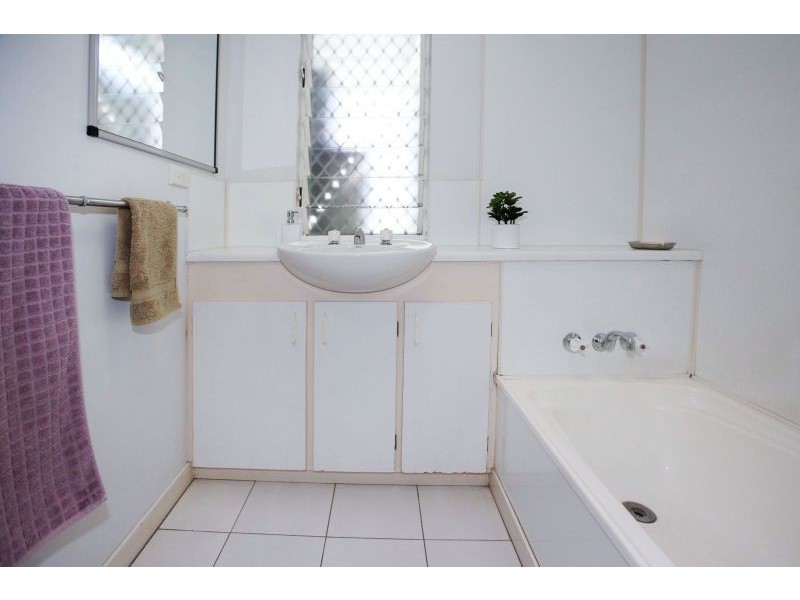 8-10 Bishop Street, Belgian Gardens QLD 4810