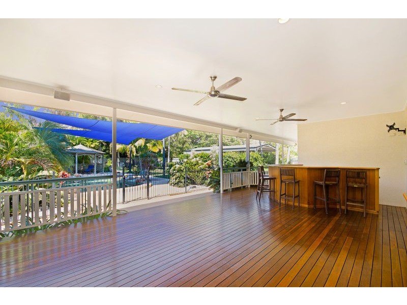 13 Jamaica Crescent, Bushland Beach QLD 4818