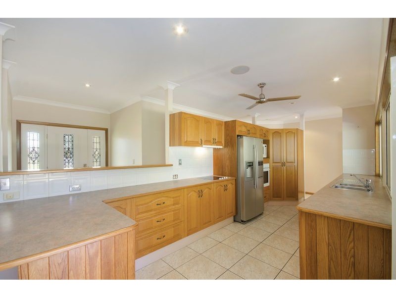 13 Jamaica Crescent, Bushland Beach QLD 4818