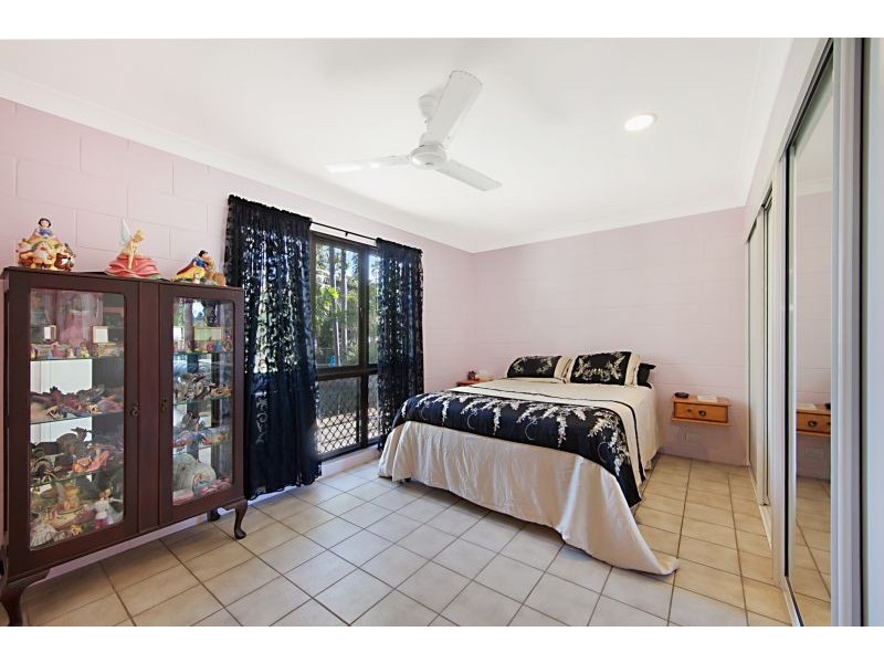 32 The Esplanade, Toolakea QLD 4818