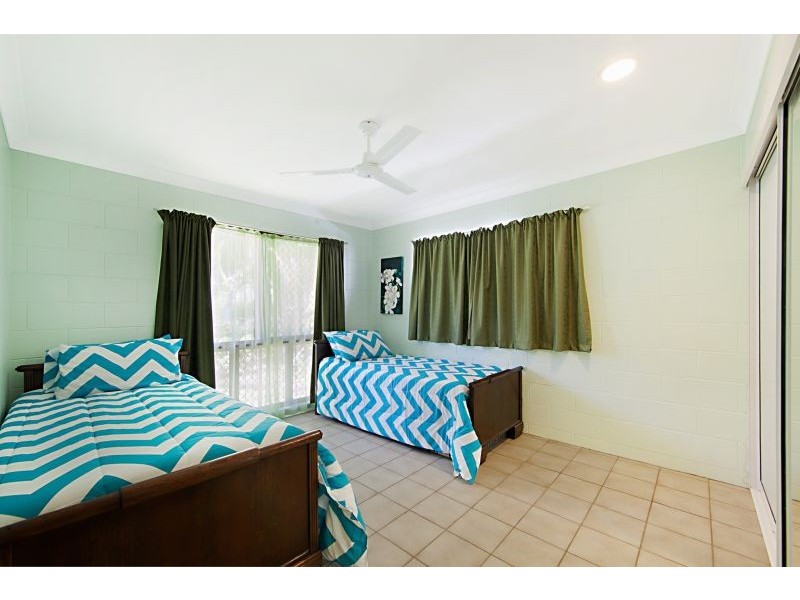 32 The Esplanade, Toolakea QLD 4818