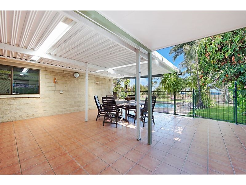 32 The Esplanade, Toolakea QLD 4818