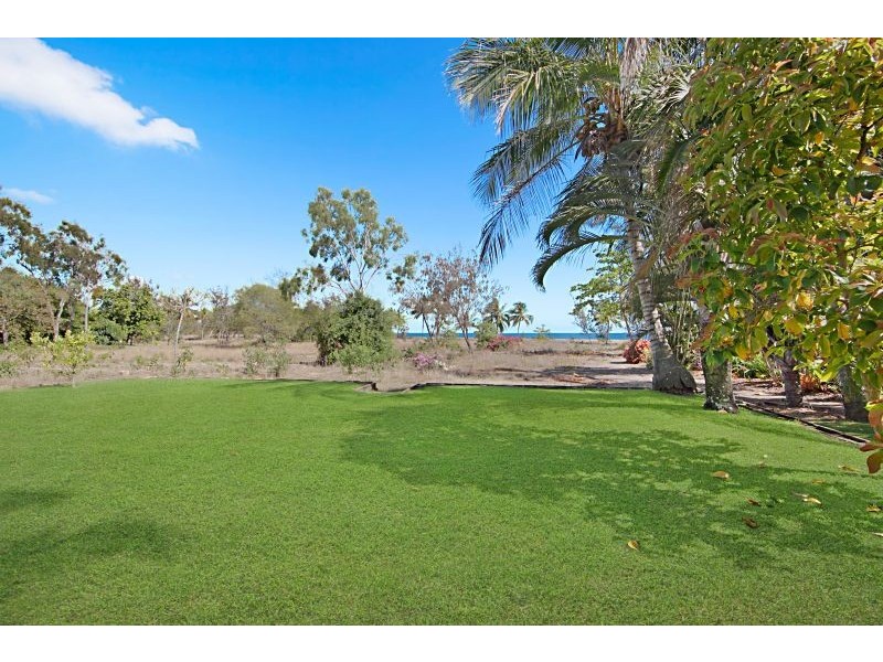 32 The Esplanade, Toolakea QLD 4818