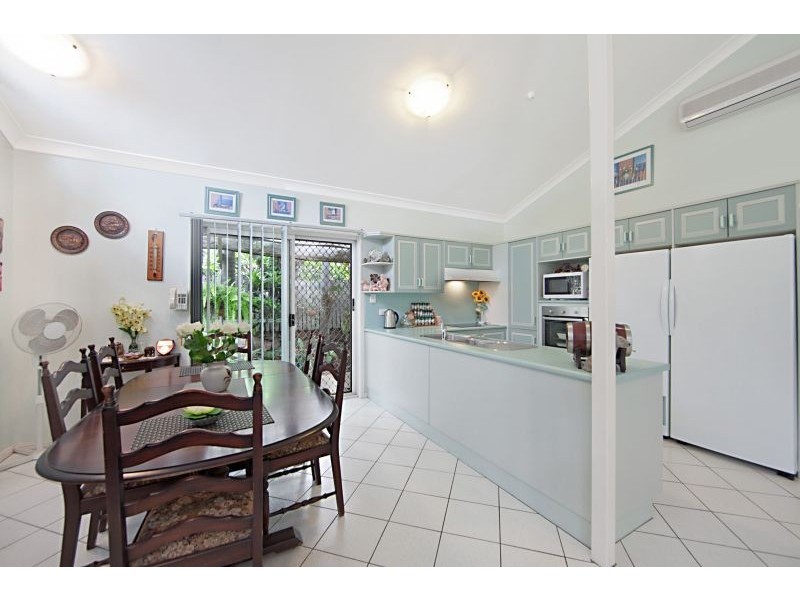 17 Oolilpa Street, Mount Louisa QLD 4814