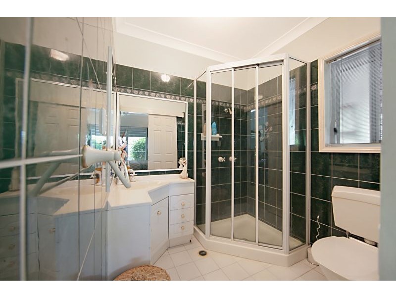 17 Oolilpa Street, Mount Louisa QLD 4814