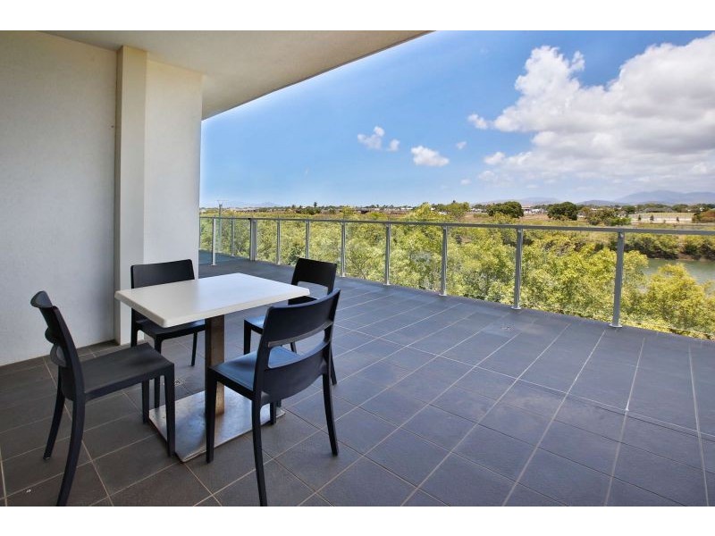 16/2-4 Kingsway Place, Townsville City QLD 4810