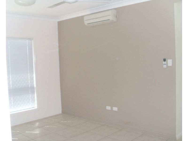 17 Rangeleigh Court, Mount Louisa QLD 4814