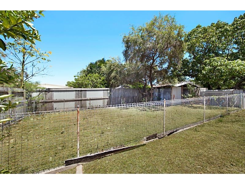 220 Hugh St, Currajong QLD 4812