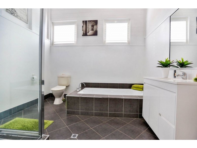 29 Alexandra Street, North Ward QLD 4810