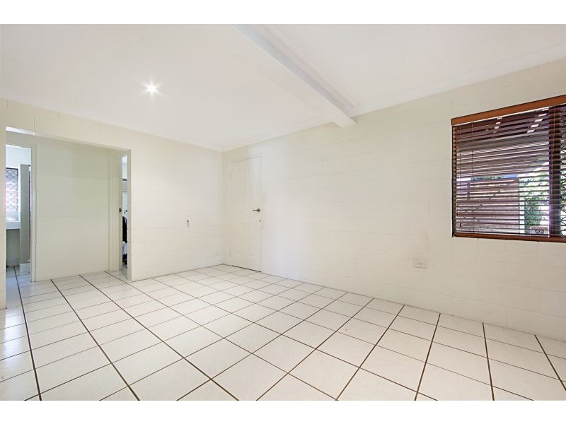 10 Hedley Court, Mount Louisa QLD 4814