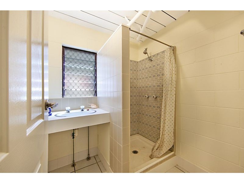 10 Hedley Court, Mount Louisa QLD 4814