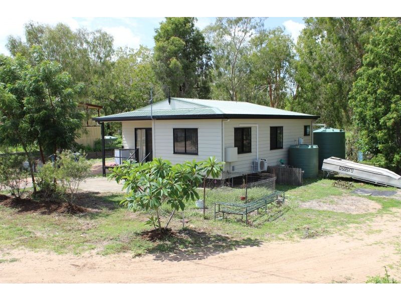 100 Pavia Drive, Nome QLD 4816