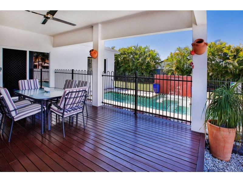 2 Robina Close (cnr 1 St Davids Close), Kirwan QLD 4817