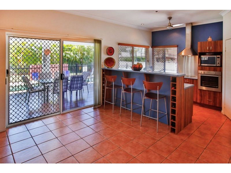 2 Robina Close (cnr 1 St Davids Close), Kirwan QLD 4817