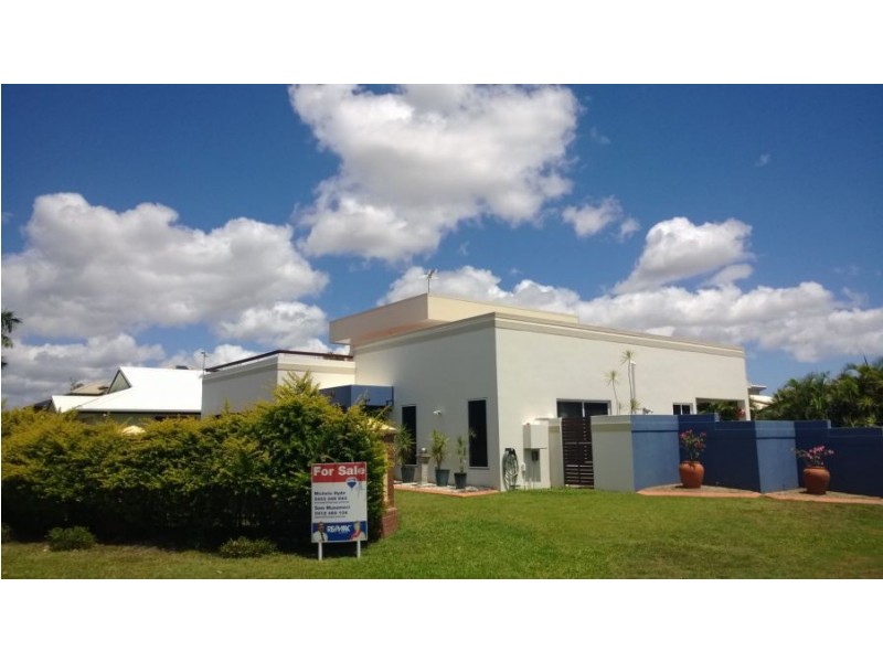 2 Robina Close (cnr 1 St Davids Close), Kirwan QLD 4817