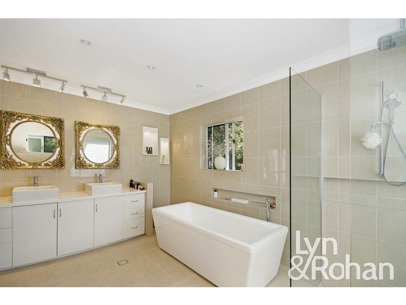 112 Cook Street, North Ward QLD 4810