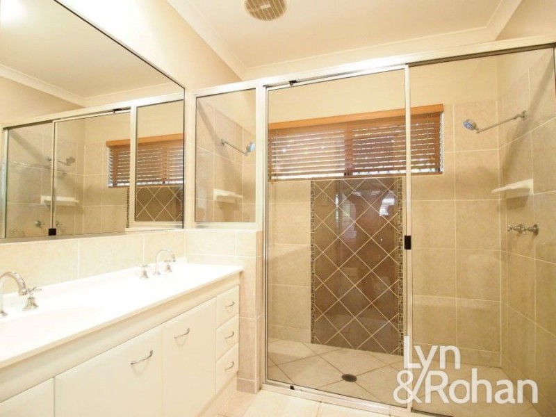 30 Coolaree Drive, Bushland Beach QLD 4818