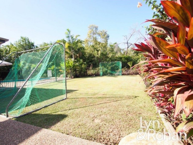 30 Coolaree Drive, Bushland Beach QLD 4818