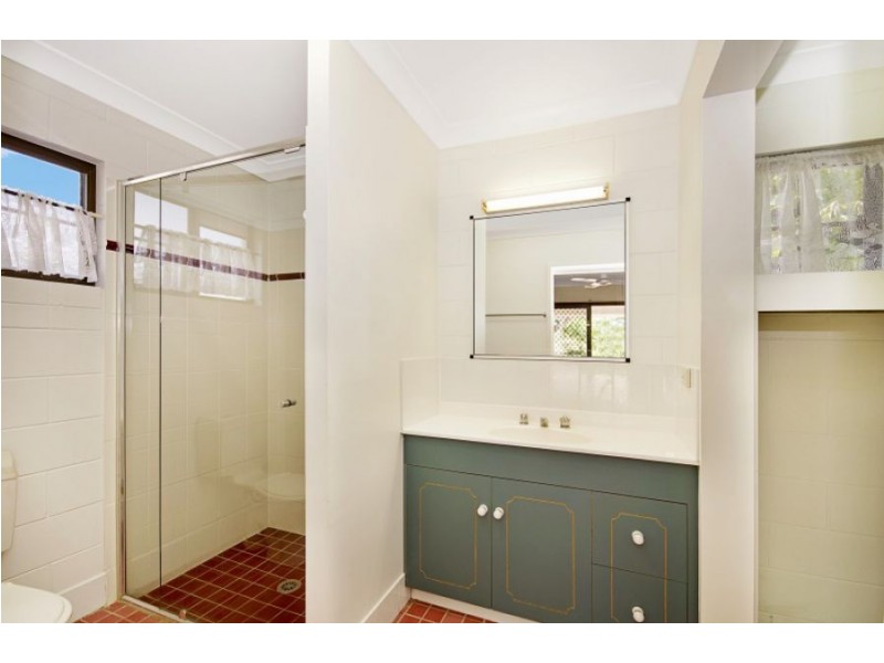 15 Kurrajong Court, Bushland Beach QLD 4818