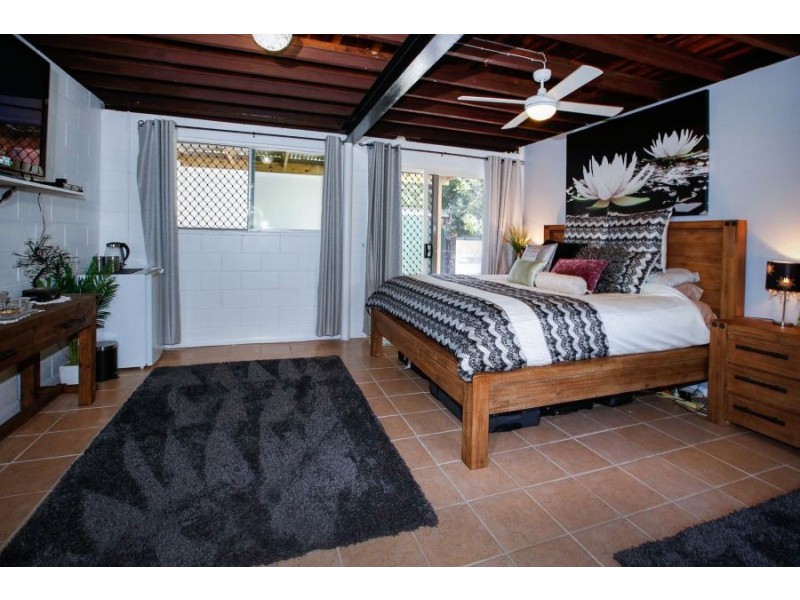 6 Maple Court, Kirwan QLD 4817