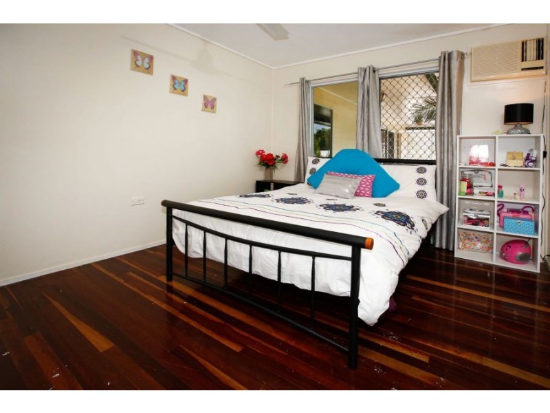 6 Maple Court, Kirwan QLD 4817