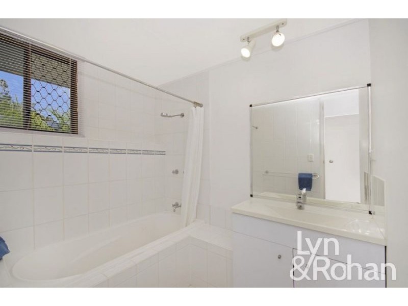 2 Durham Court, Kirwan QLD 4817