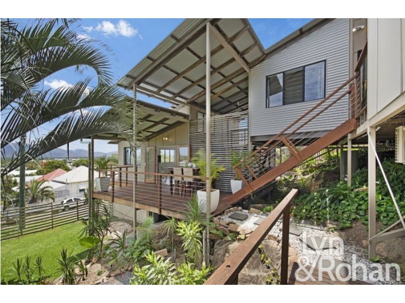 5 McClelland Street, West End QLD 4810