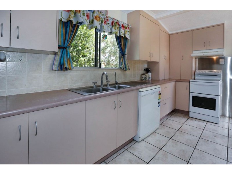 48 Poinciana Street, Cranbrook QLD 4814