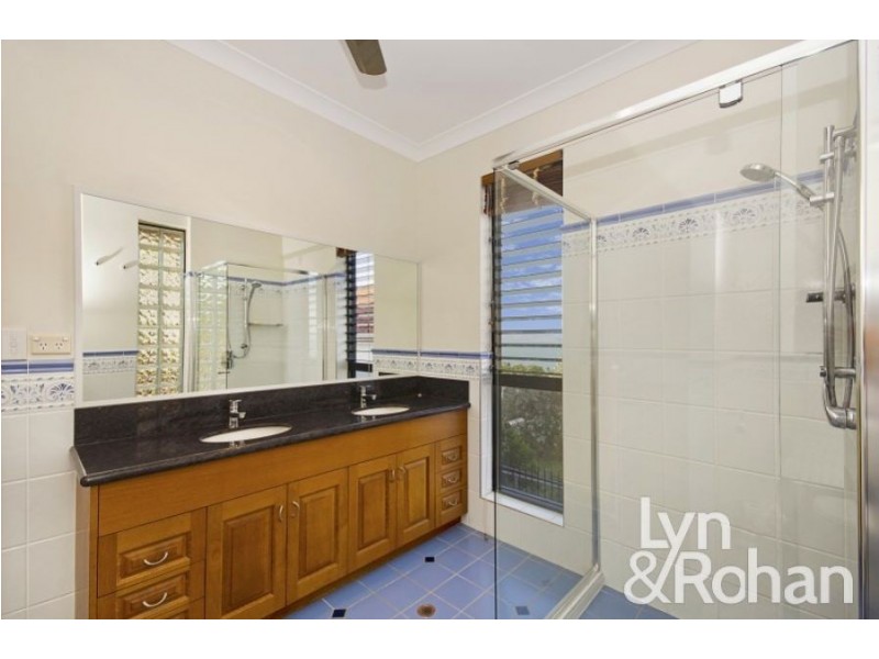 11 Cleveland Terrace, North Ward QLD 4810