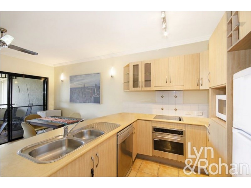 44/18 Sir Leslie Thiess Drive, Townsville City QLD 4810