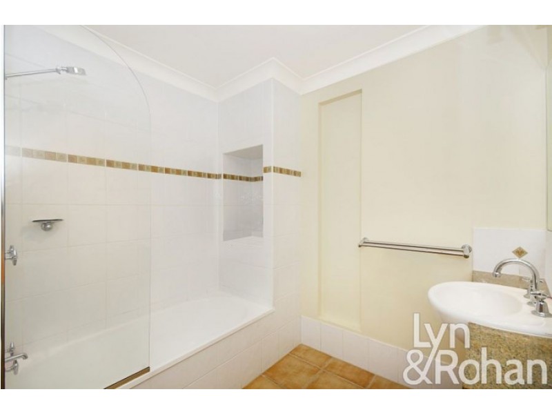 44/18 Sir Leslie Thiess Drive, Townsville City QLD 4810